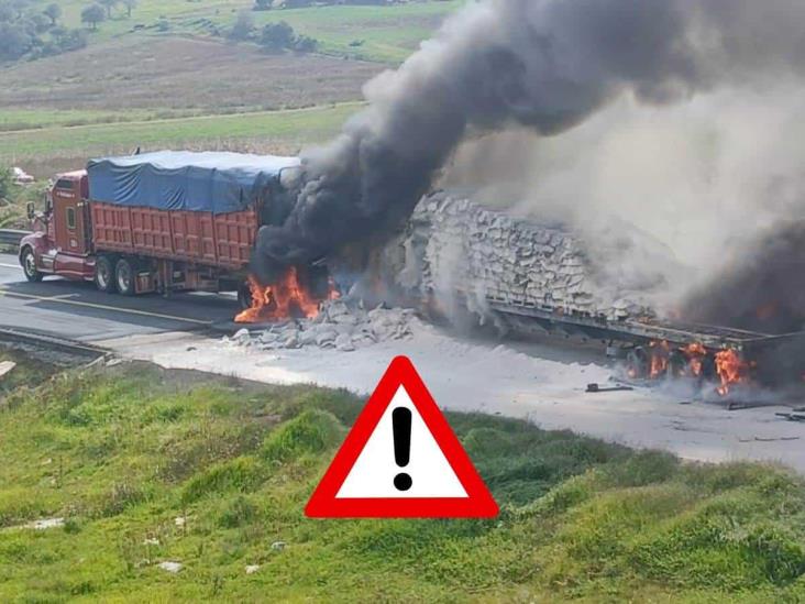 Tras choque, arde tráiler en la autopista Orizaba-Puebla; cierran la circulación (+VIDEO)