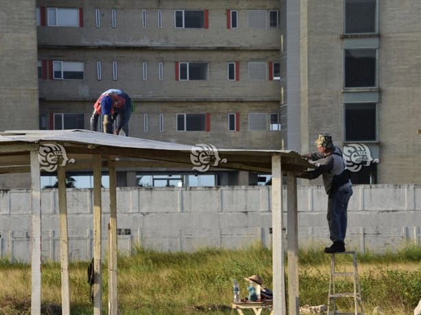 Comienzan a instalarse coheteros en Coatzacoalcos; en esta zona se ubicarán l VIDEO