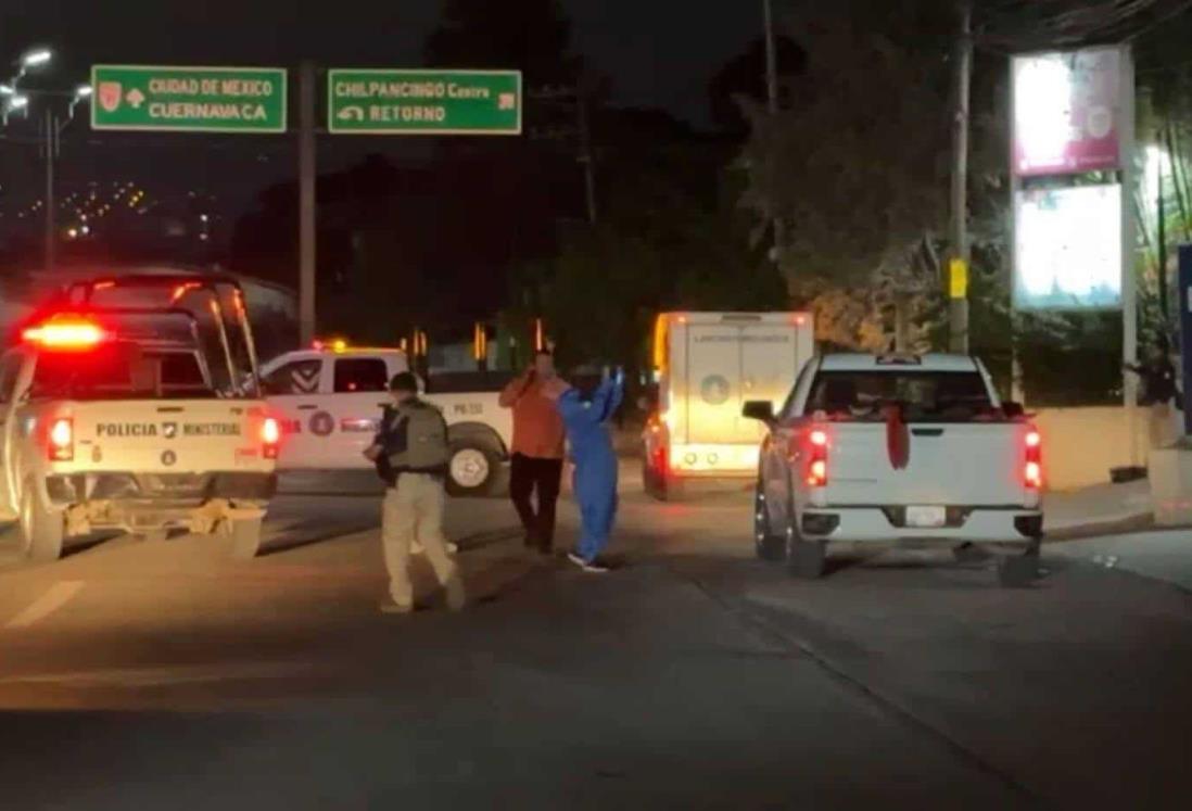 Abandonan camioneta con 11 cuerpos en Chilpancingo; hay dos niños.