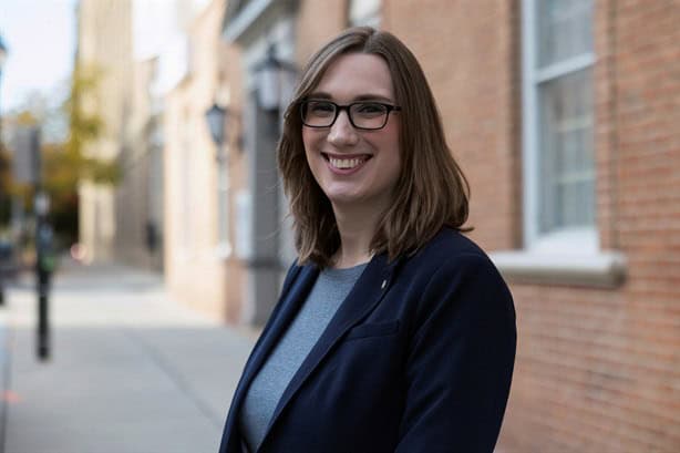 Ella es Sarah McBride, la primera mujer trans en el Congreso de Estados Unidos