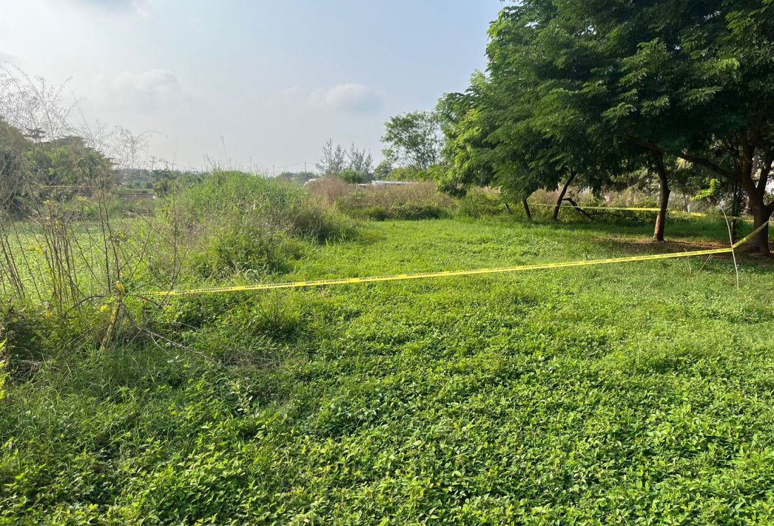 Hallan cuerpo en canal de aguas negras en Geovillas del Puerto, Veracruz | VIDEO