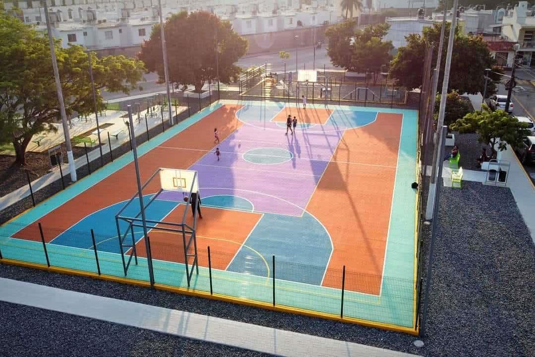 Destaca alcaldesa la rehabilitación de parques en Veracruz, ya que motivan al deporte