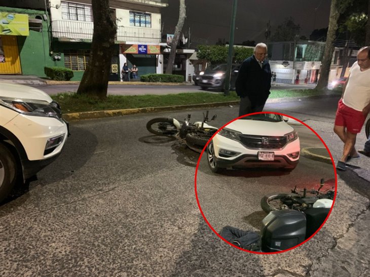 Motociclista es impactado por una camioneta en la avenida Américas en Xalapa