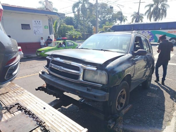 Se registra aparatoso choque en cruce del centro de Fortín, esto pasó