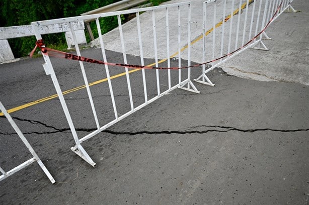 Se construirá puente alterno en Tlalixcoyan, asegura alcaldesa Elvia Illescas Loyo