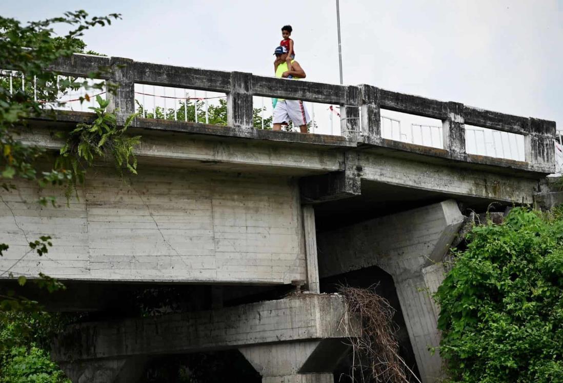 Se construirá puente alterno en Tlalixcoyan, asegura alcaldesa Elvia Illescas Loyo