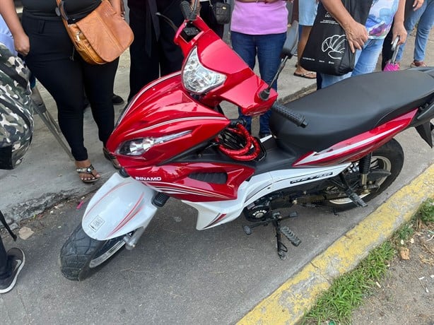 Motociclista atropella a dos mujeres y a un niño en la colonia Heriberto Jara, en Veracruz