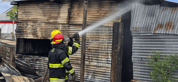 Incendio arrasa con el hogar de un albañil en Veracruz: Habría sido provocado