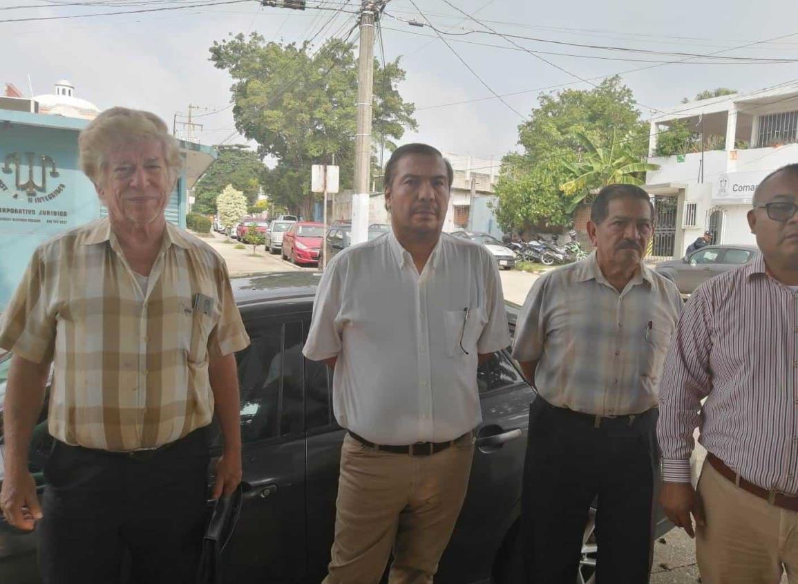 Denuncian al líder de CANACO Minatitlán, le acusan de amenazas y falsificación