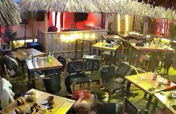 10 personas pierden la vida en agresión armada en un bar de Querétaro