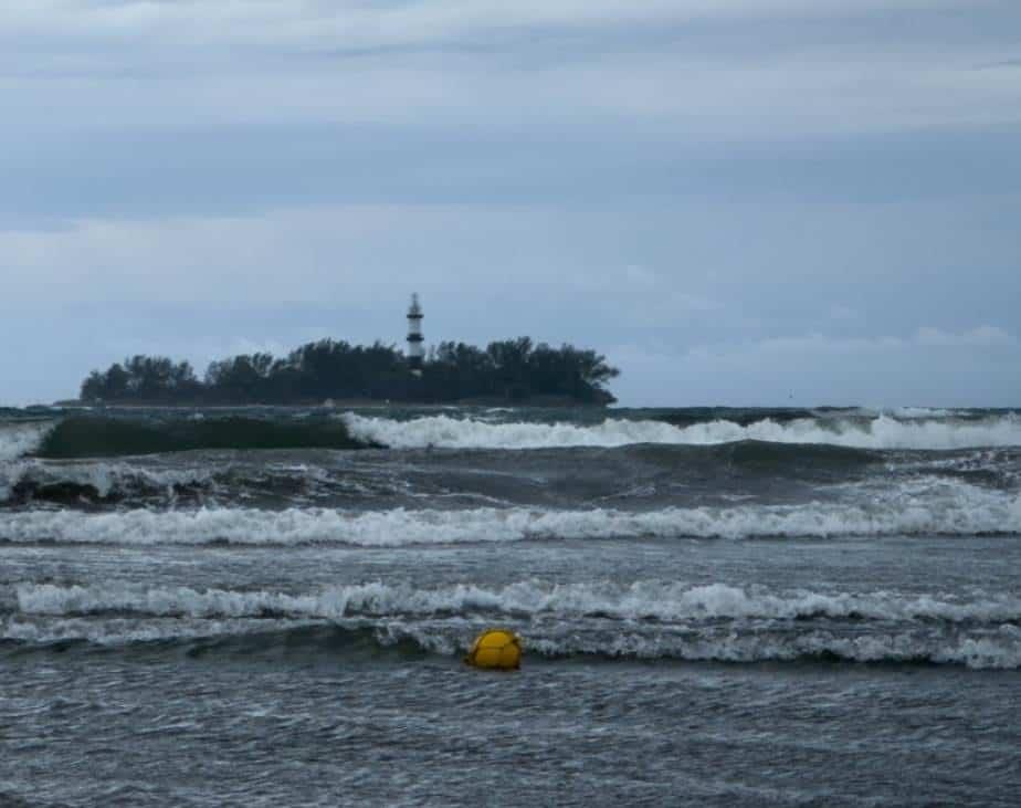 Tormenta Rafael sufre cambios al acercarse a Veracruz y tendrá condiciones diferentes en próximas horas