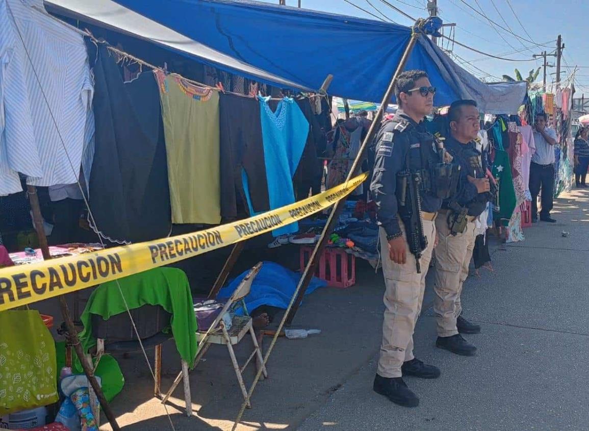 Fallece indigente en tianguis de la Pancho Villa