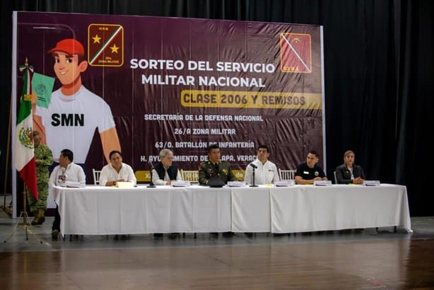 ¿Bola blanca o negra? Se realiza en Xalapa el sorteo del Servicio Militar Nacional