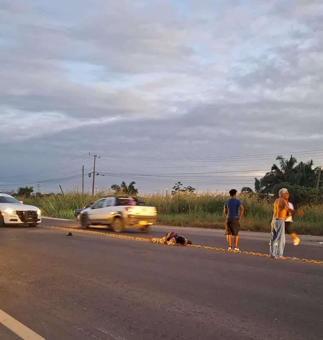 Motociclista fue impactado por un automóvil en carretera a Nanchital