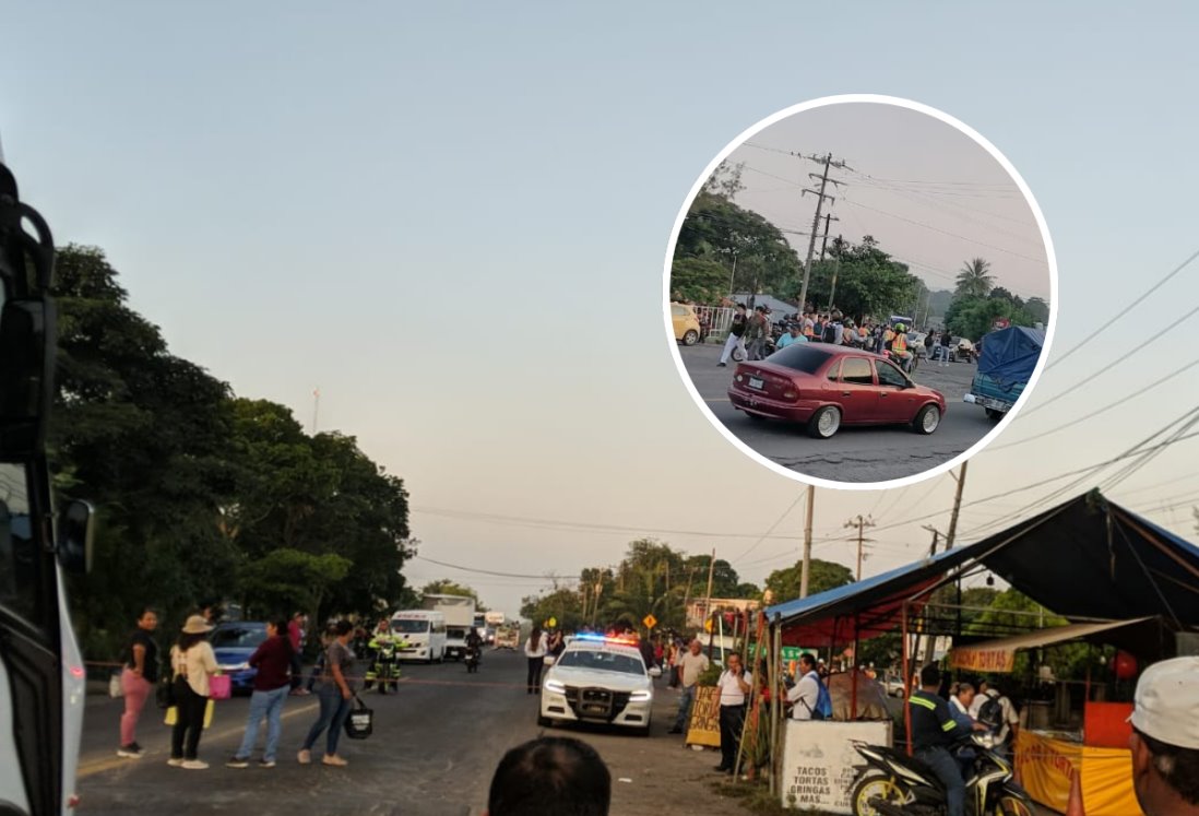 Bloquean carretera Veracruz – Xalapa a la altura de Vargas; pobladores demandan más camiones urbanos