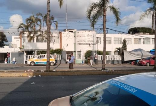 Logran destitución de director del Hospital de Córdoba, manifestantes retiran bloqueo