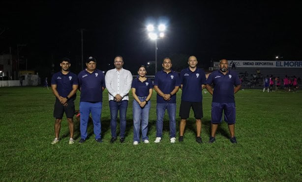 Apoya Liga Pirata a equipo de Bulldogs