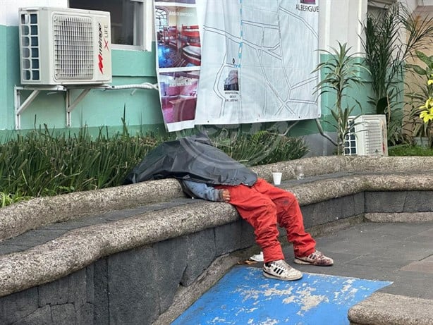 Muere afuera de hospital de Xalapa; lo abandonó personal de Salud-Veracruz, trasciende