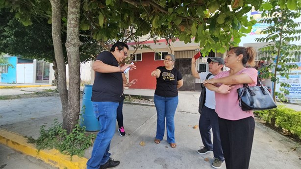 Se quedan sin clases en Secundaria General 1 de Poza Rica; ¿cuál fue el motivo? | VIDEO