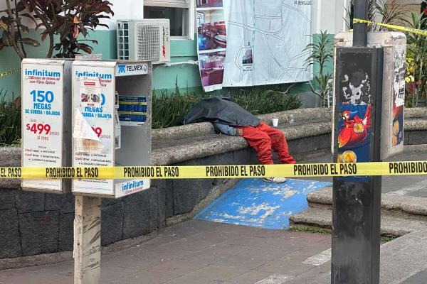 Muere afuera de hospital de Xalapa; lo abandonó personal de Salud-Veracruz, trasciende