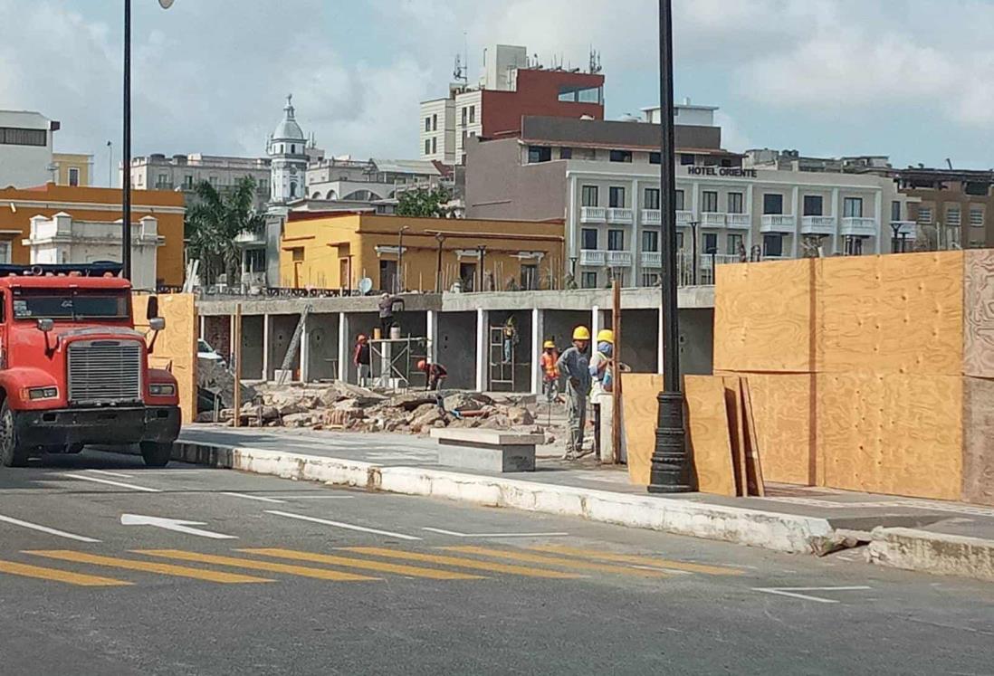 Así avanzan las obras en la zona del mercado de artesanías de Veracruz