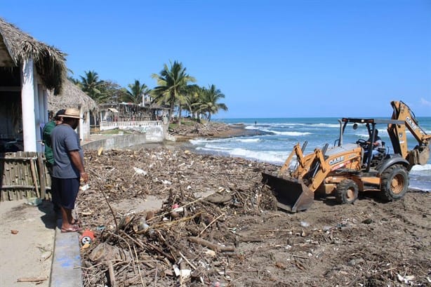 ¡Al fin! Realizan jornada de limpieza en esta playa de Cazones