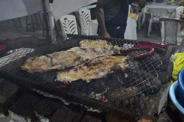 Sazón del Istmo: los tacos y megatortas Árbol de la Vid enamoran los paladares de Coatzacoalcos | VIDEO