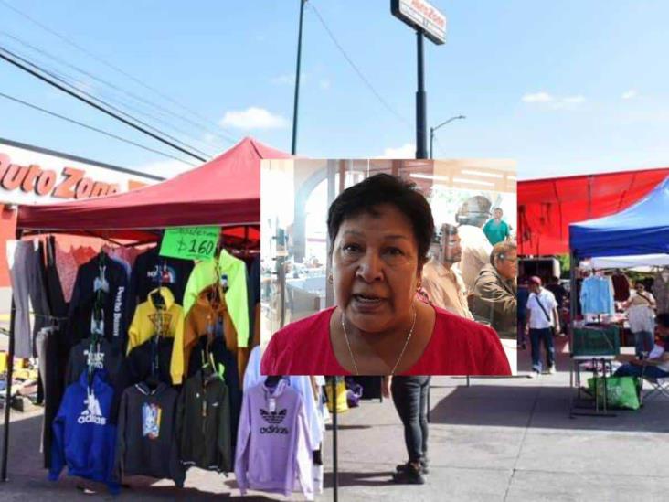 Tianguistas de Autozone, en Xalapa, condicionan reubicación; critican intromisión de perredista