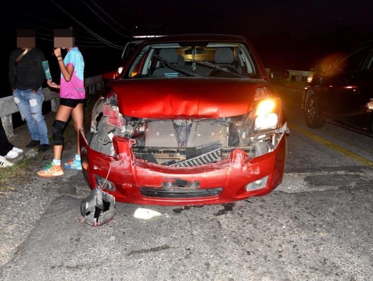 Fuerte choque en la carretera antigua a Minatitlán deja tres personas lesionadas | VIDEO