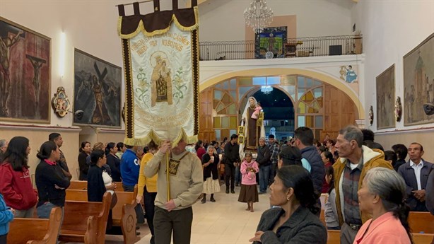 ¡Como nueva! Vuelve la imagen de la Virgen del Carmen a Zongolica