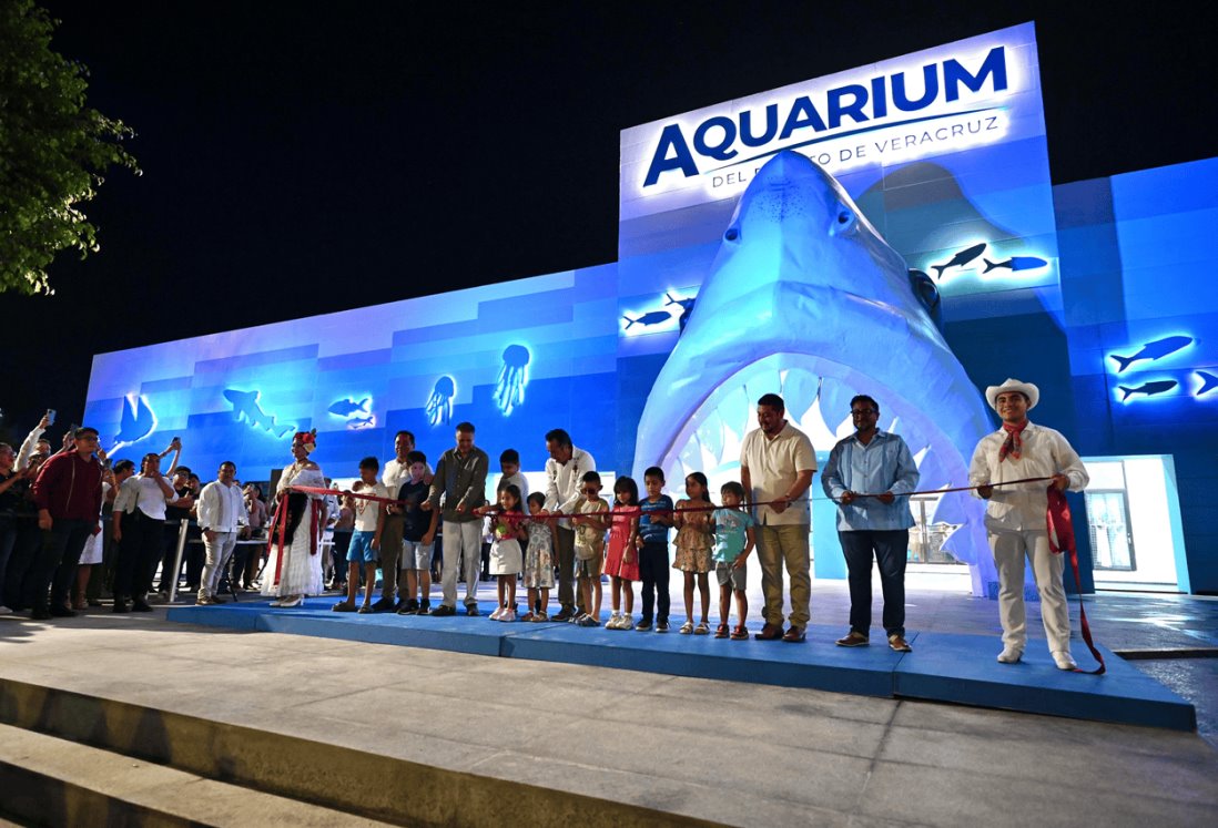 Así fue la inauguración de la fachada del Aquarium del Puerto de Veracruz