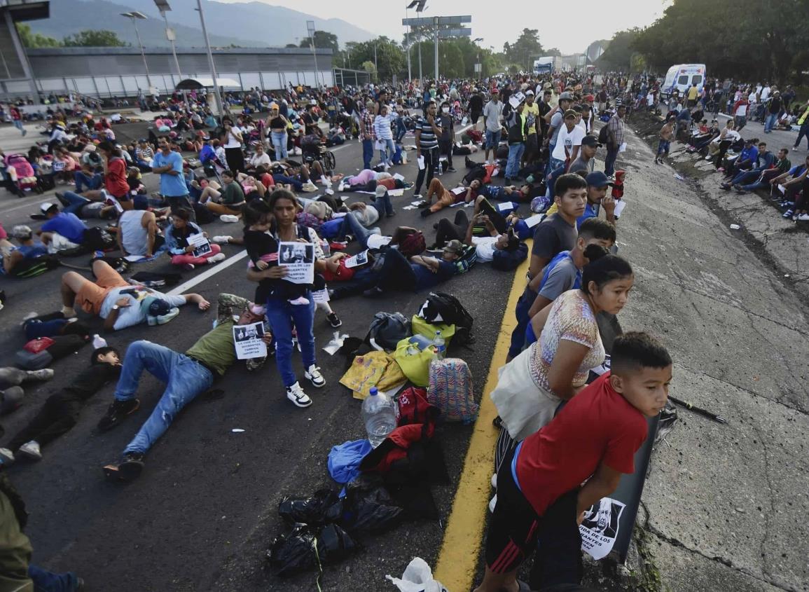 Migrantes siguen varados en la frontera sur de México