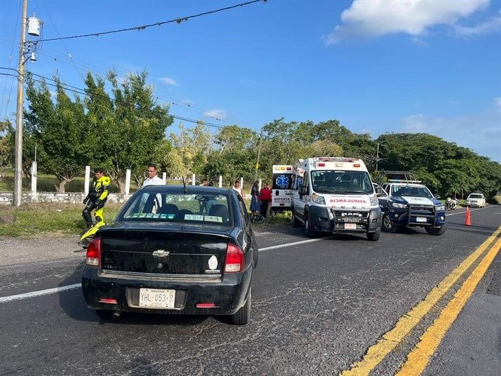 ¡Otro accidente! Motociclista se lesiona de gravedad en la carretera Xalapa-Veracruz