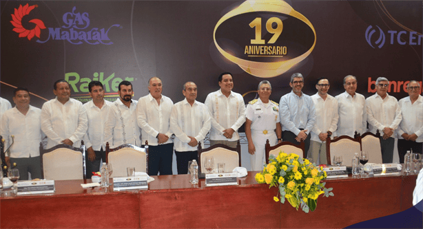 CCE Veracruz-Boca del Río celebra 19 años con líderes empresariales y autoridades