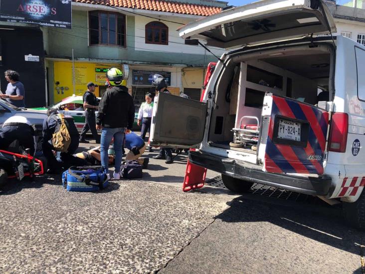 Motociclista herido tras choque en crucero conflictivo de Xalapa