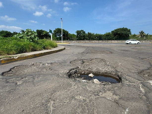 Se quejan por hoyancos en Icazo y Fidel Velázquez de la ciudad de Veracruz