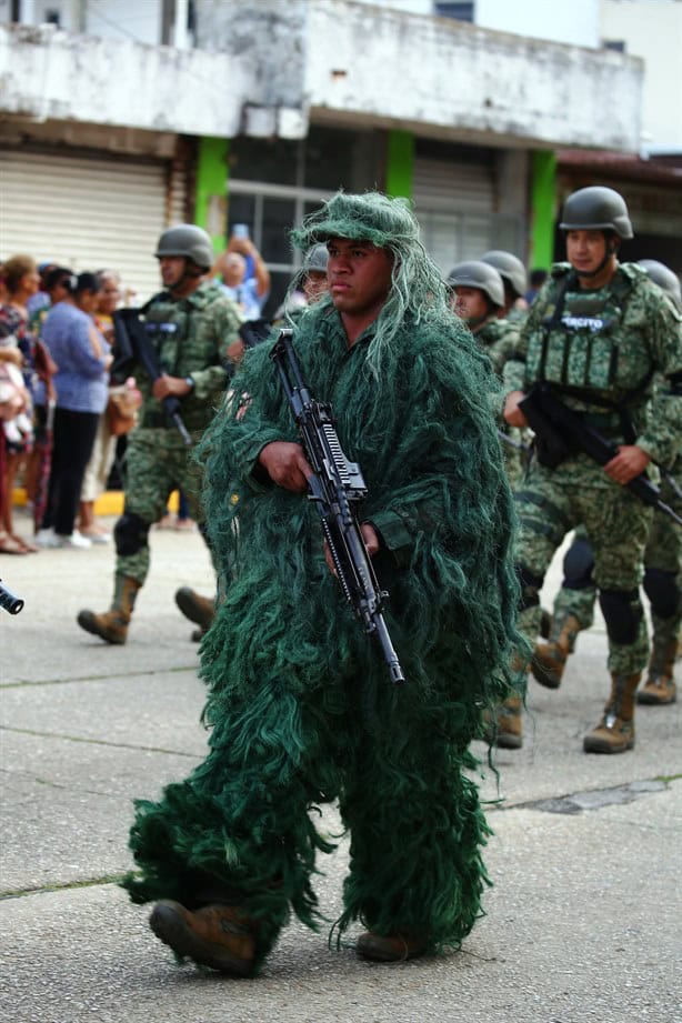 Así se vivió el desfile conmemorativo de la Revolución Mexicana en Coatzacoalcos | VIDEO