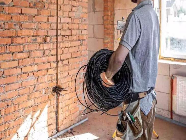 Por esta razón debes asegurar cables y tubos fuera de casa si hay un frente frío