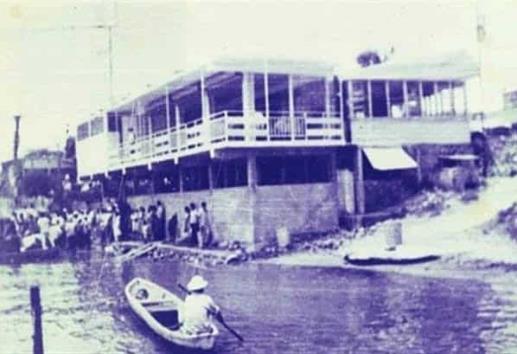 En este lugar se encontraba instalado el restaurante más antiguo de Coatzacoalcos ¿Aun existe?
