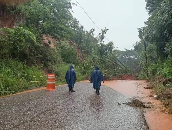 Frente Frío 10 traerá inundaciones y deslaves en Veracruz, advierte Protección Civil