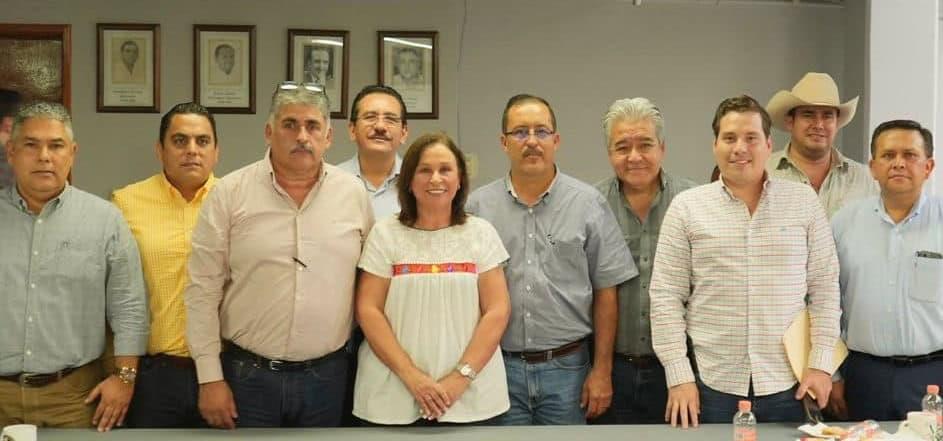 Rocío Nahle se reúne con líderes del sector ganadero en Veracruz