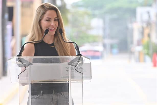 Inaugura Paty Lobeira obra de repavimentación en concreto hidráulico en la calle 4 en la unidad habitacional El Coyol