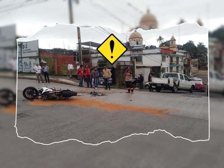 Violento choque en colonia San José de Córdoba deja un motociclista herido