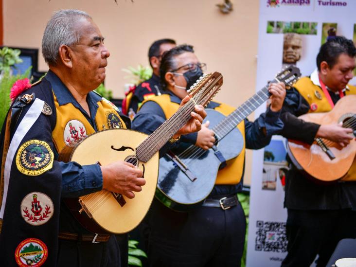 Con callejoneadas simultáneas celebrarán el primer aniversario de la Tuna Mayor de Xalapa