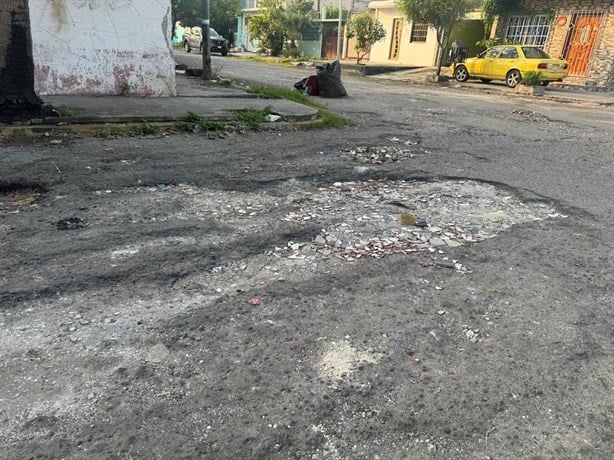 Vecinos se quejan por la situación de las calles de la colonia Hidalgo en Veracruz