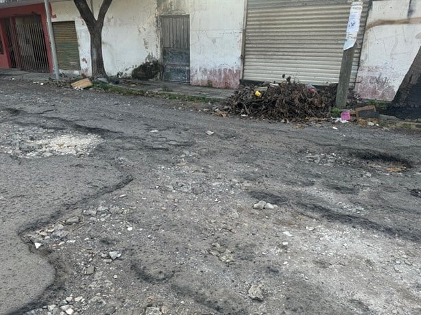 Vecinos se quejan por la situación de las calles de la colonia Hidalgo en Veracruz