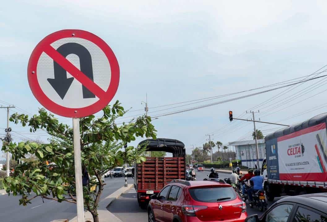 ¿De cuánto es la multa en Veracruz por dar vuelta en U en lugar prohibido?