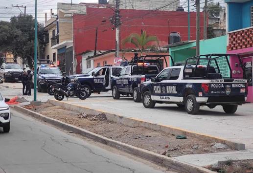 A sangre fría: hombre es baleado en Xalapa, logra escapar y busca ayuda