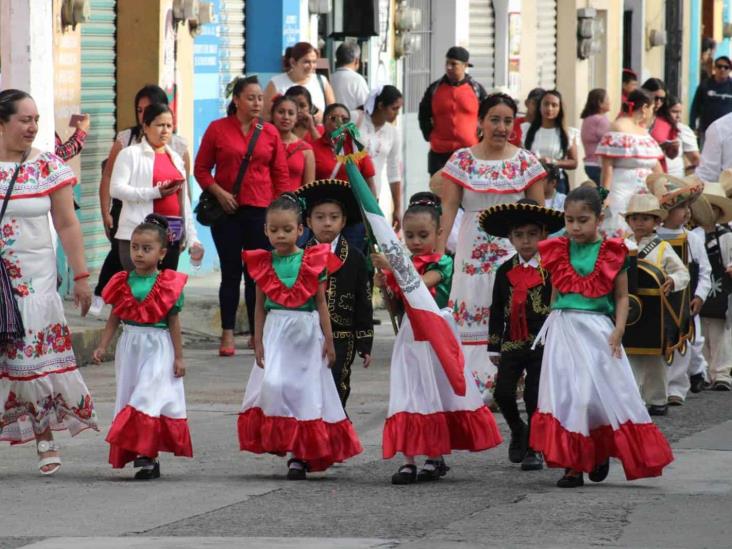 Celebración del 20 de noviembre en Misantla, con desfile lleno de tradición y patriotismo