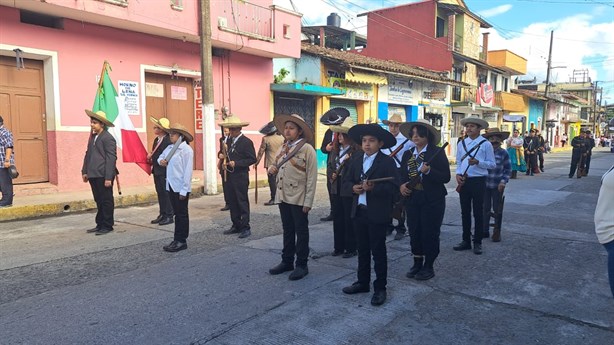 Celebración del 20 de noviembre en Misantla, con desfile lleno de tradición y patriotismo